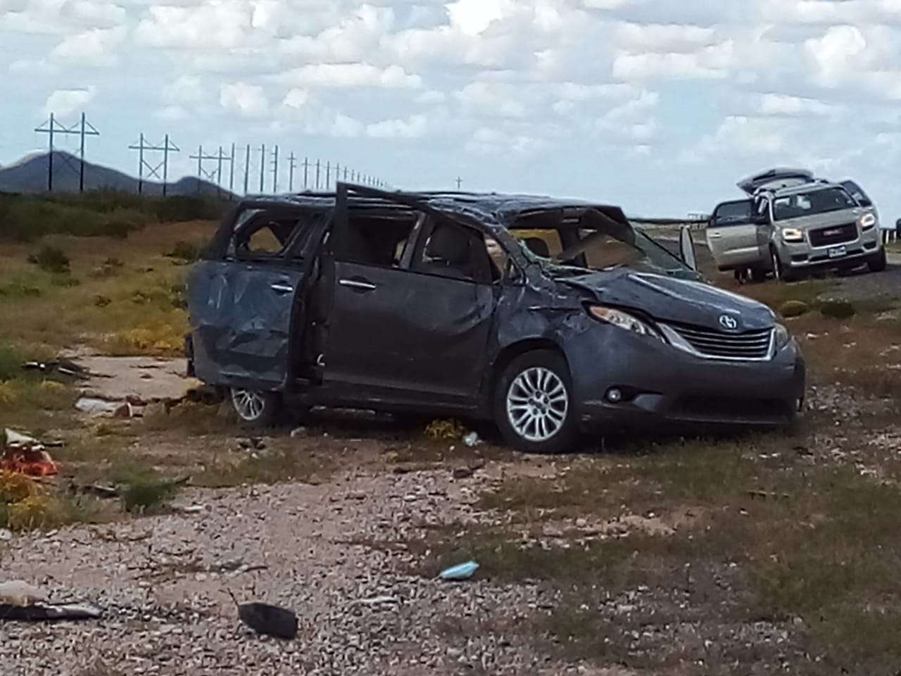 Pierde la vida al volcar su camioneta en la jerónimo santa teresa El