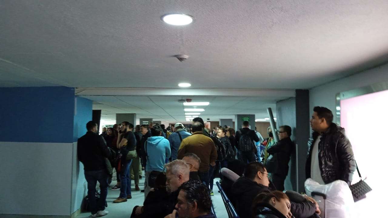 Reportan Caos En El Aeropuerto Por Horario Desfasado El Bordo