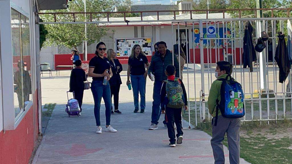 Regresan Miles De Alumnos A Clases El Bordo