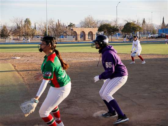 Inicia Entrega De Becas Deportivas Para Beneficiados El Bordo