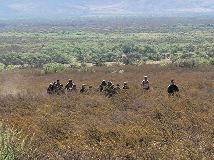 Detienen a 30 migrantes cerca de Van Horn, Texas El Bordo