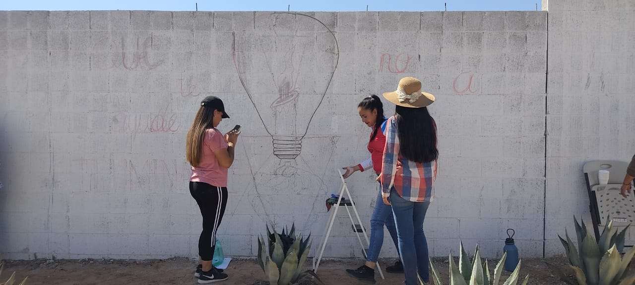 Jóvenes pintan murales para conmemorar el Día internacional de la lucha contra las drogas 