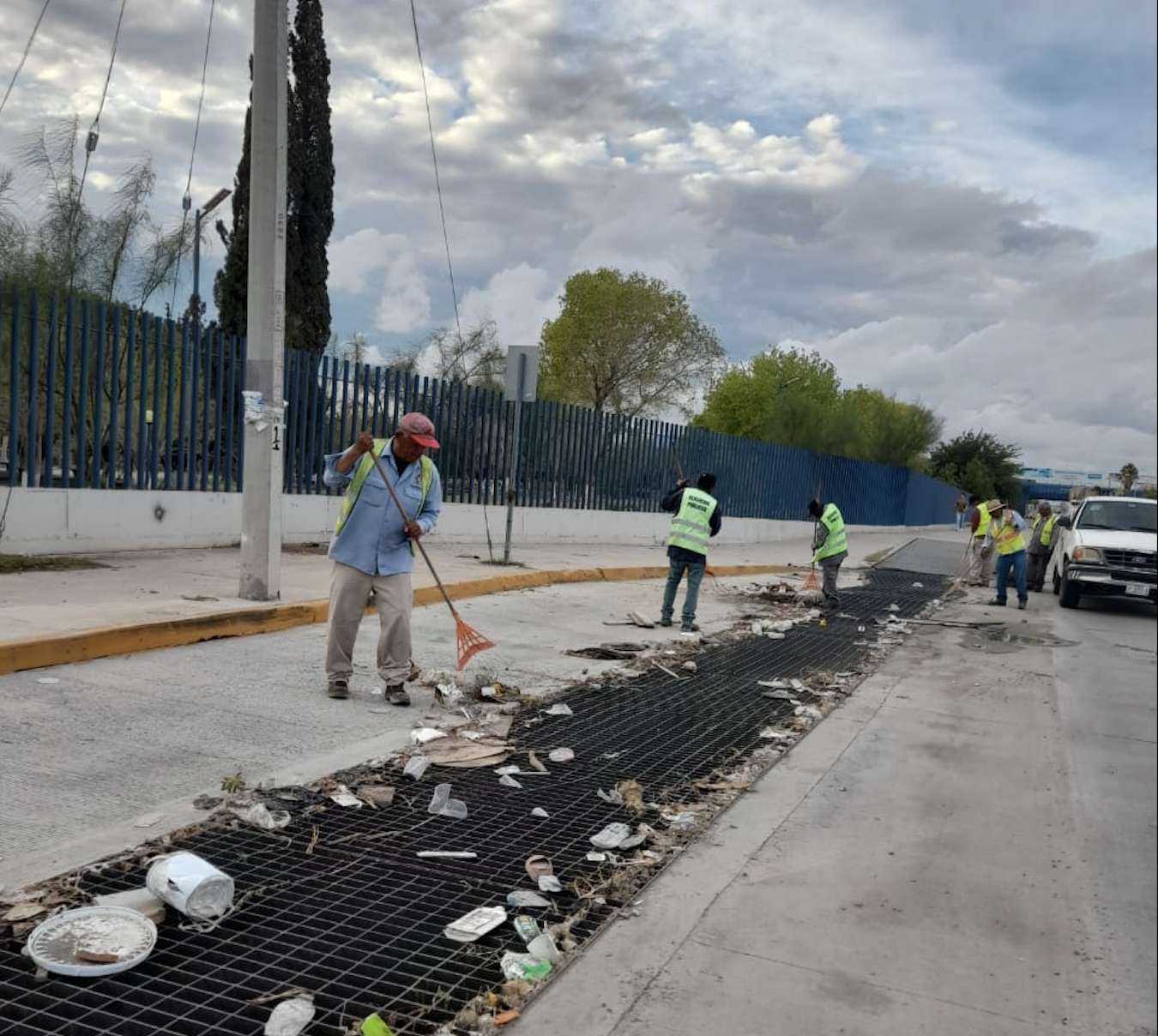 Exhortan a no tirar basura en la vía pública por inundaciones | El Bordo
