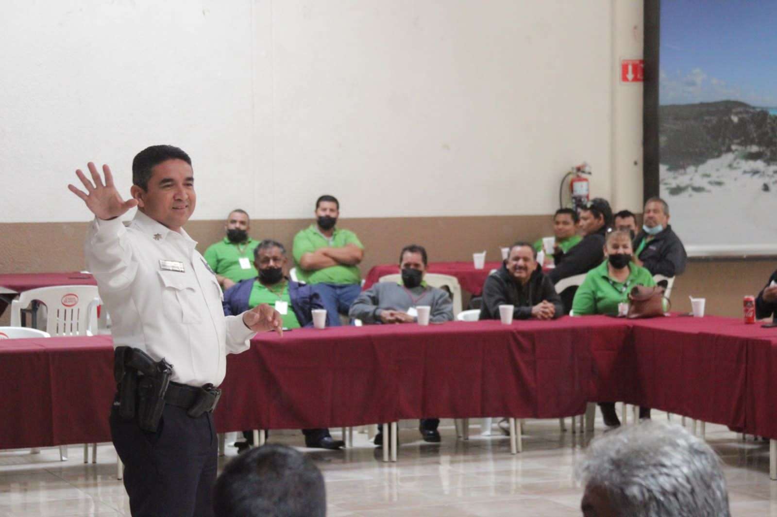 Imparten curso de manejo defensivo y actitud a choferes de la CTM | El ...
