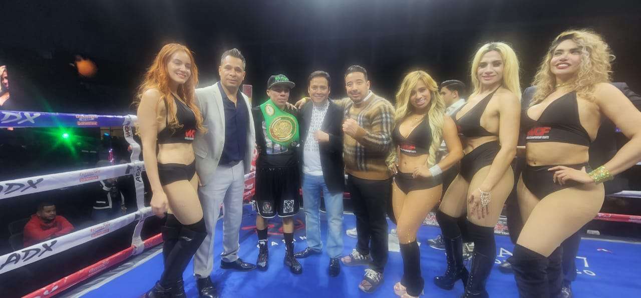 Se corona boxeador juarense Pelón García en peso mosca nacional