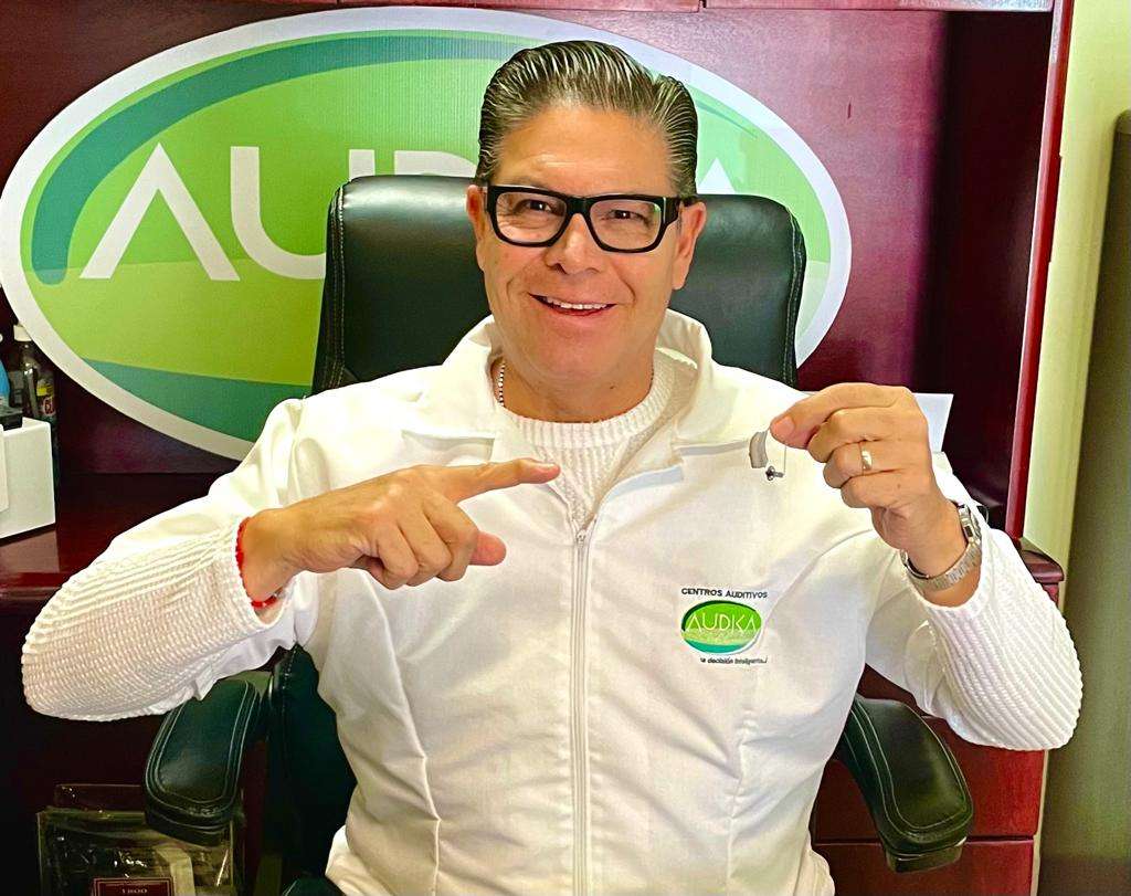 Salen bases para obsequiar aparatos auditivos a 15 mamás