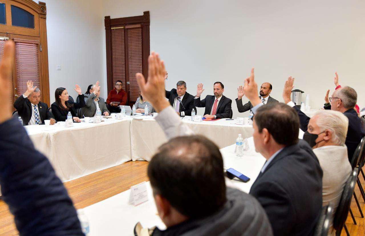 Aumenta a $12 pasaje de urbanos; deberán renovar unidades