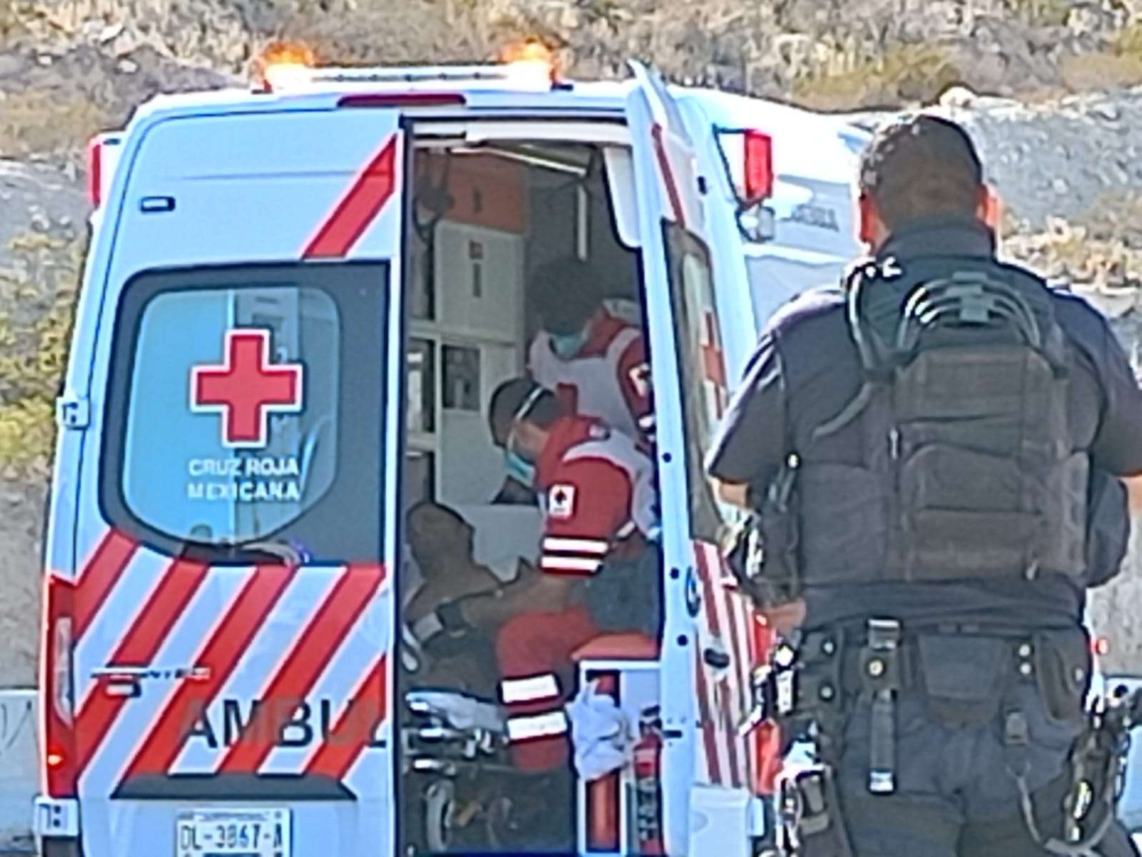 Levantan a hombre, lo golpean y lo balean en Camino Real