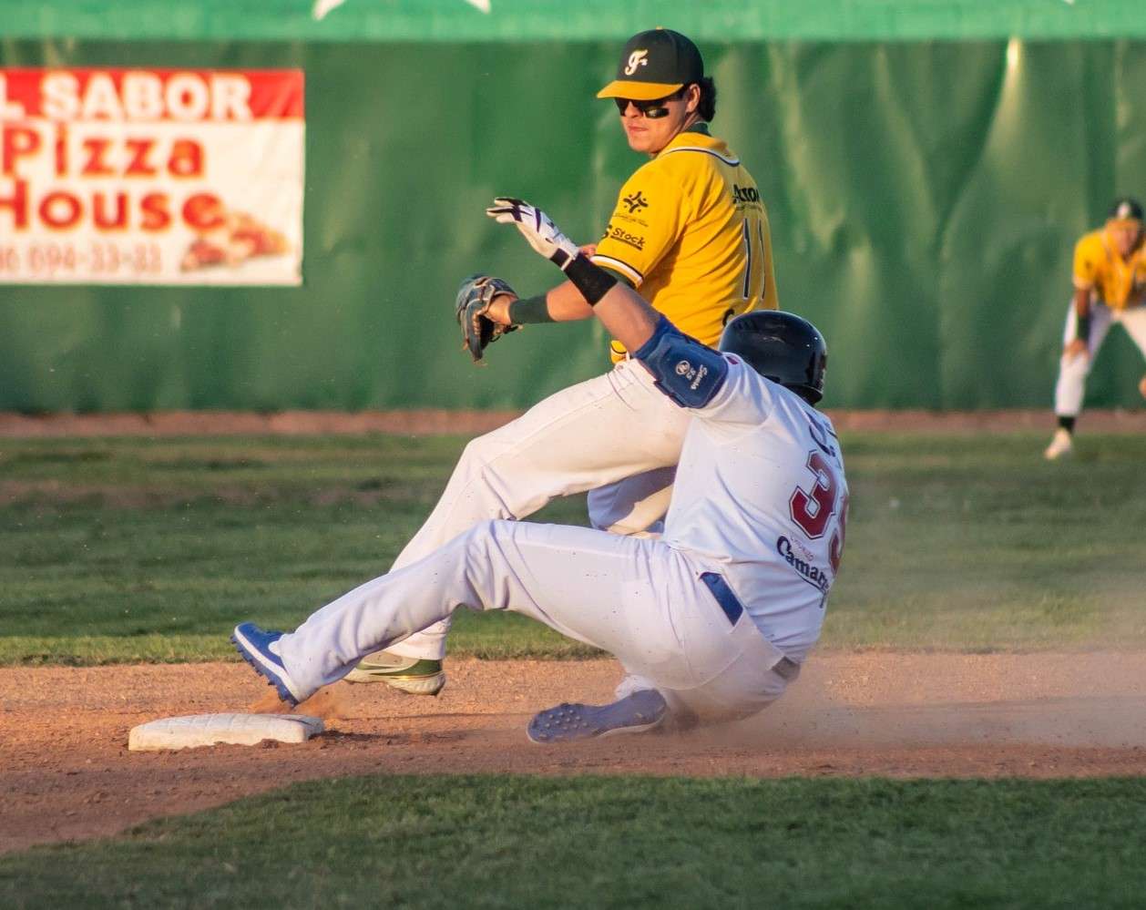 Venados y Dorados invictos y al frente del Torneo Estatal de Béisbol | El  Bordo