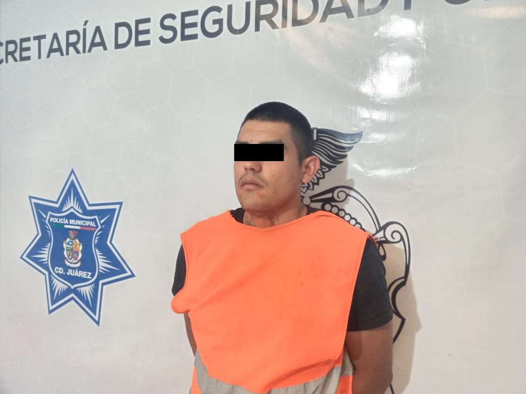 Detienen agentes municipales a sujeto con orden de aprehensión | El Bordo