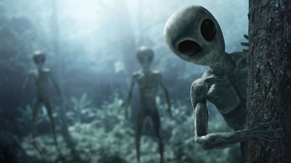 Advierte experto de Eu que hay extraterrestres malos y asesinos de humanos