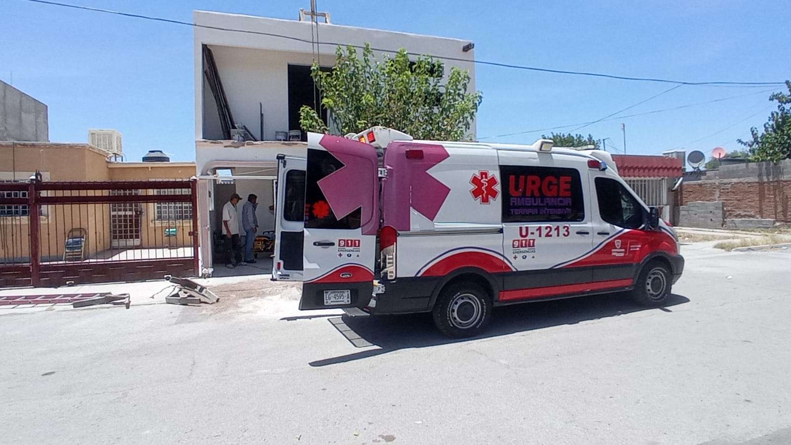 Sufre fractura en el cráneo al caer de 6 metros en una construcción ...