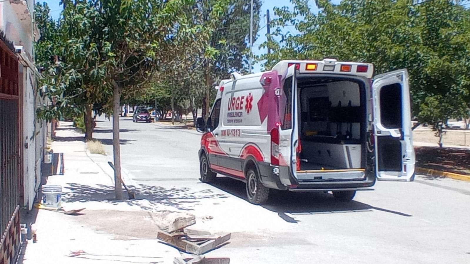 Sufre fractura en el cráneo al caer de 6 metros en una construcción ...