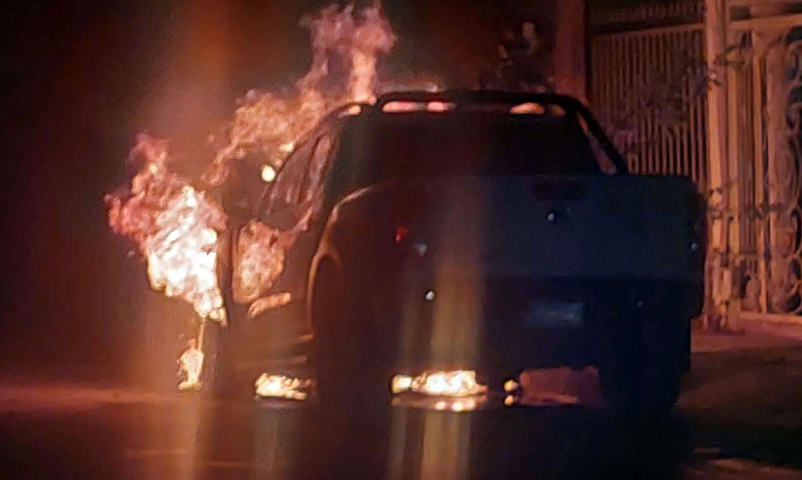 Se incendia troca en la Karike