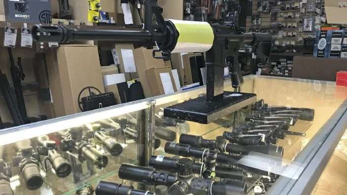 Asegura EU miles de armas que iban a México