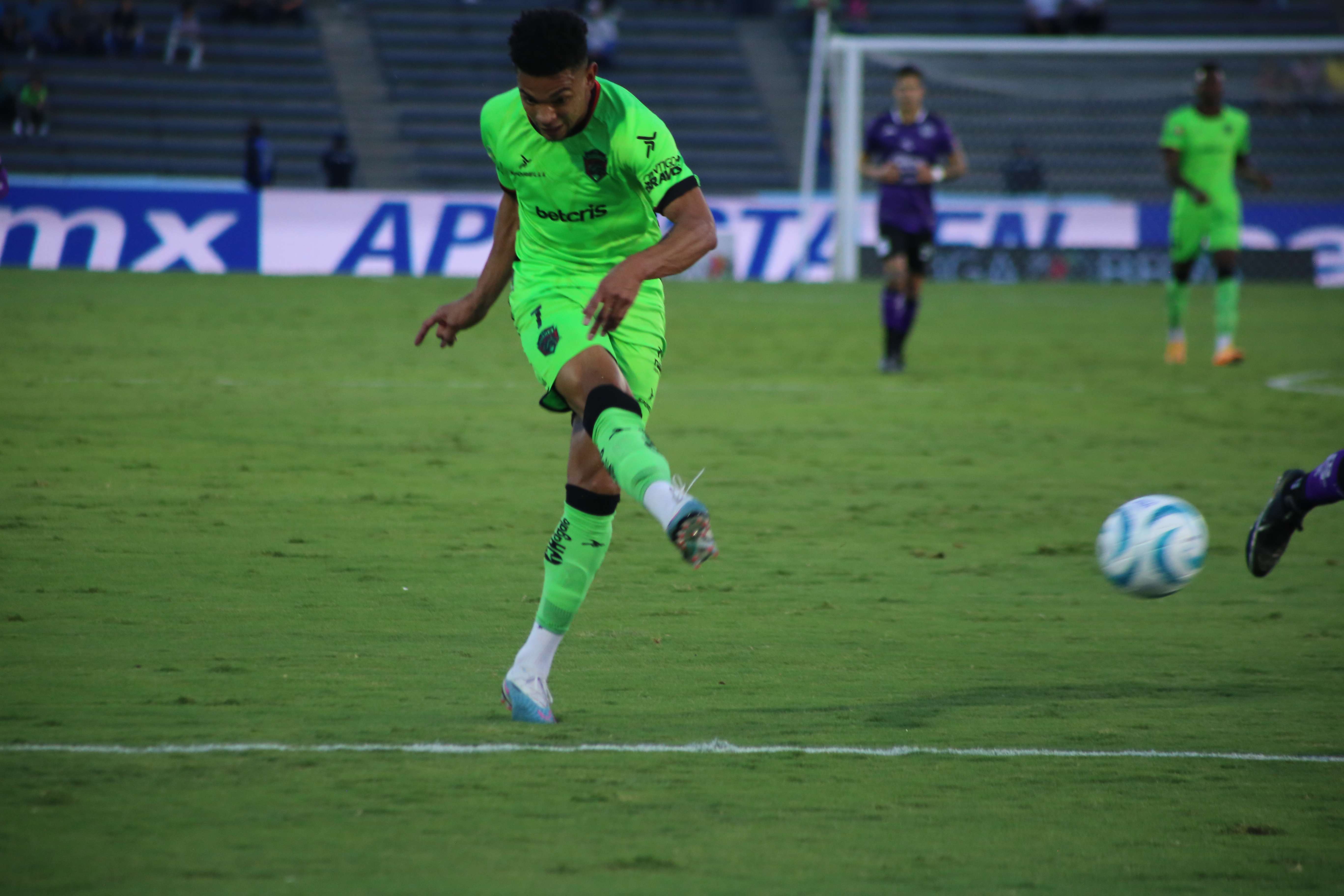 Vencen Bravos a Mazatlán; van primeros en el Torneo de Apertura