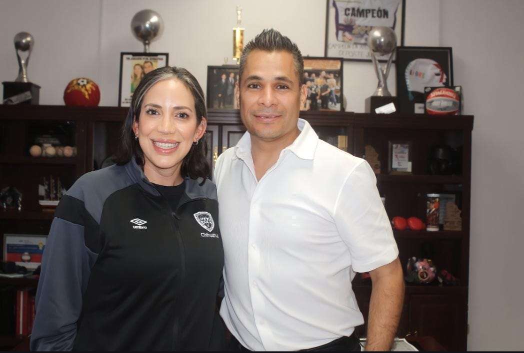 Tania Teporaca Romero del Hierro visita al IMDEJ