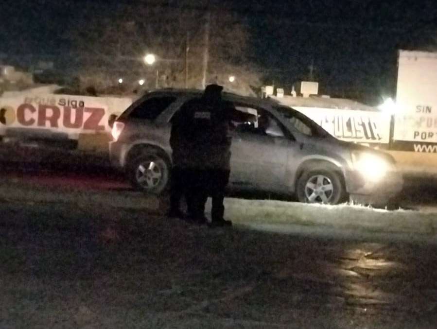 Ejecutan a pareja a bordo de una camioneta