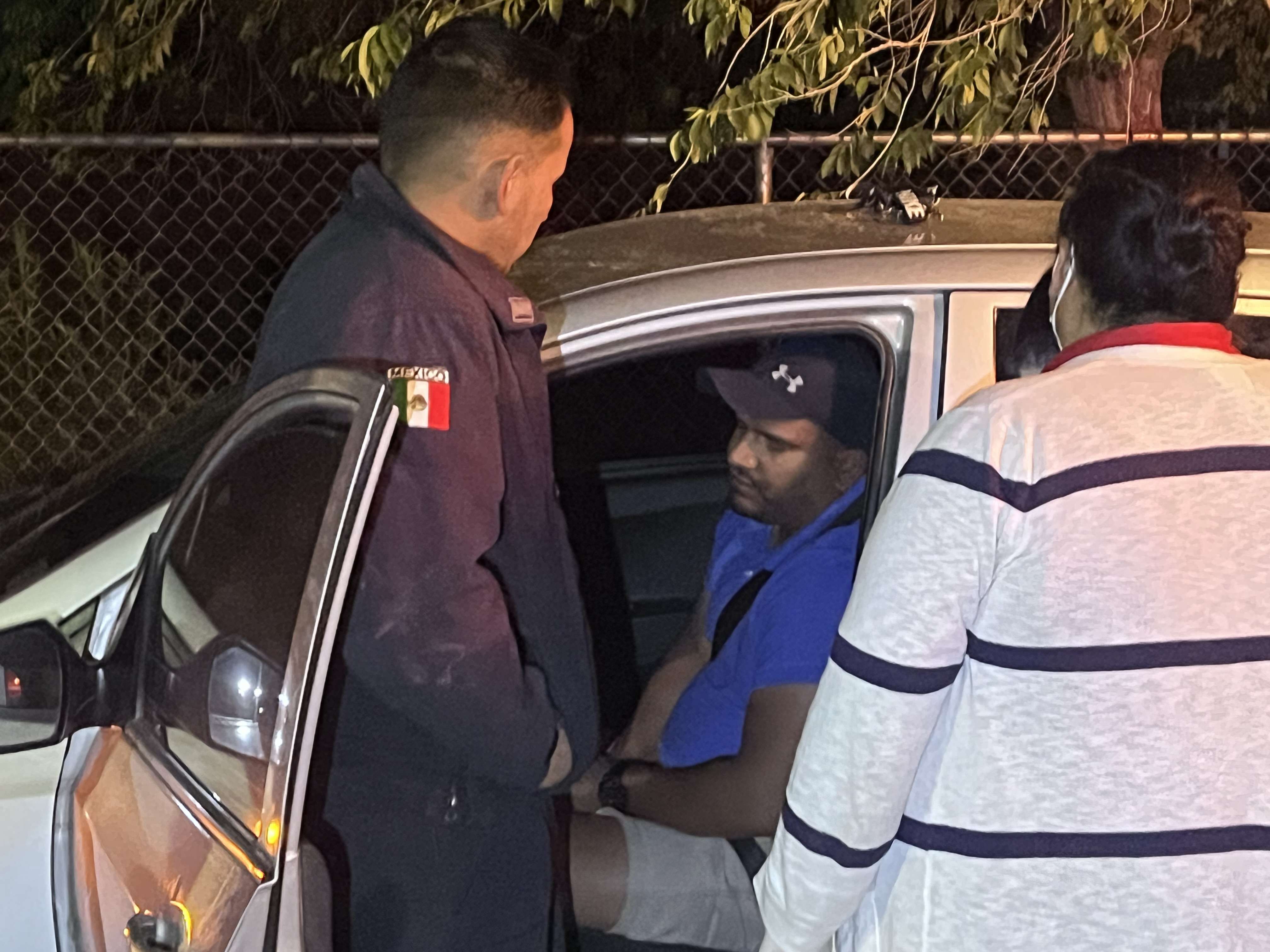 Conductor Ebrio se queda Dormido al volante y choca contra autobús | El ...