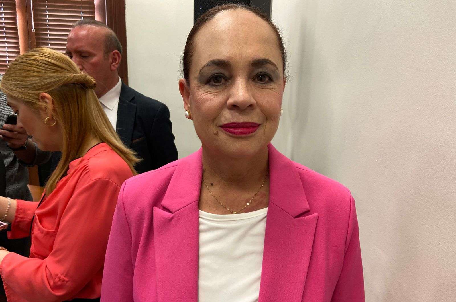 Renuncia Sandra Gutiérrez a la Secretaria de Educación y Deporte