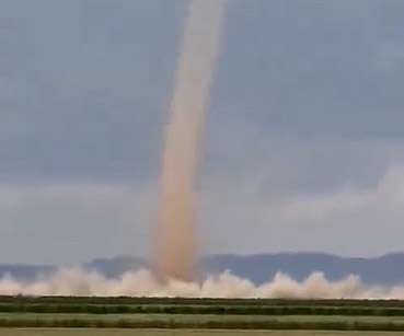 Captan en video tornado en la zona de Ojinaga | El Bordo