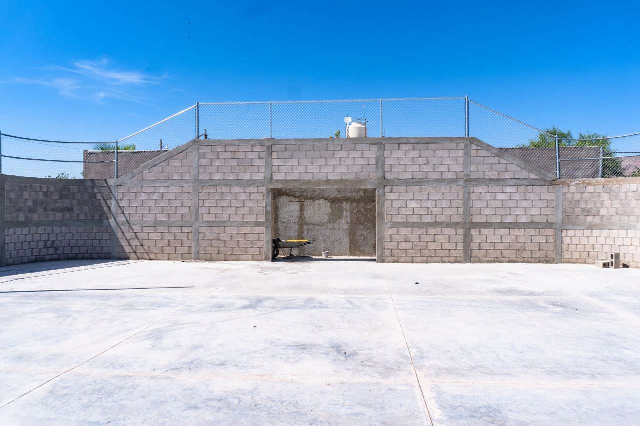 Avanza construcción de canchas y unidad deportiva en Meoqui | El Bordo