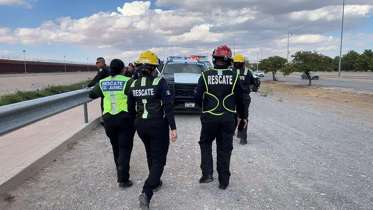 Rescatan a migrante de 15 años de ahogarse en el Río Bravo | El Bordo