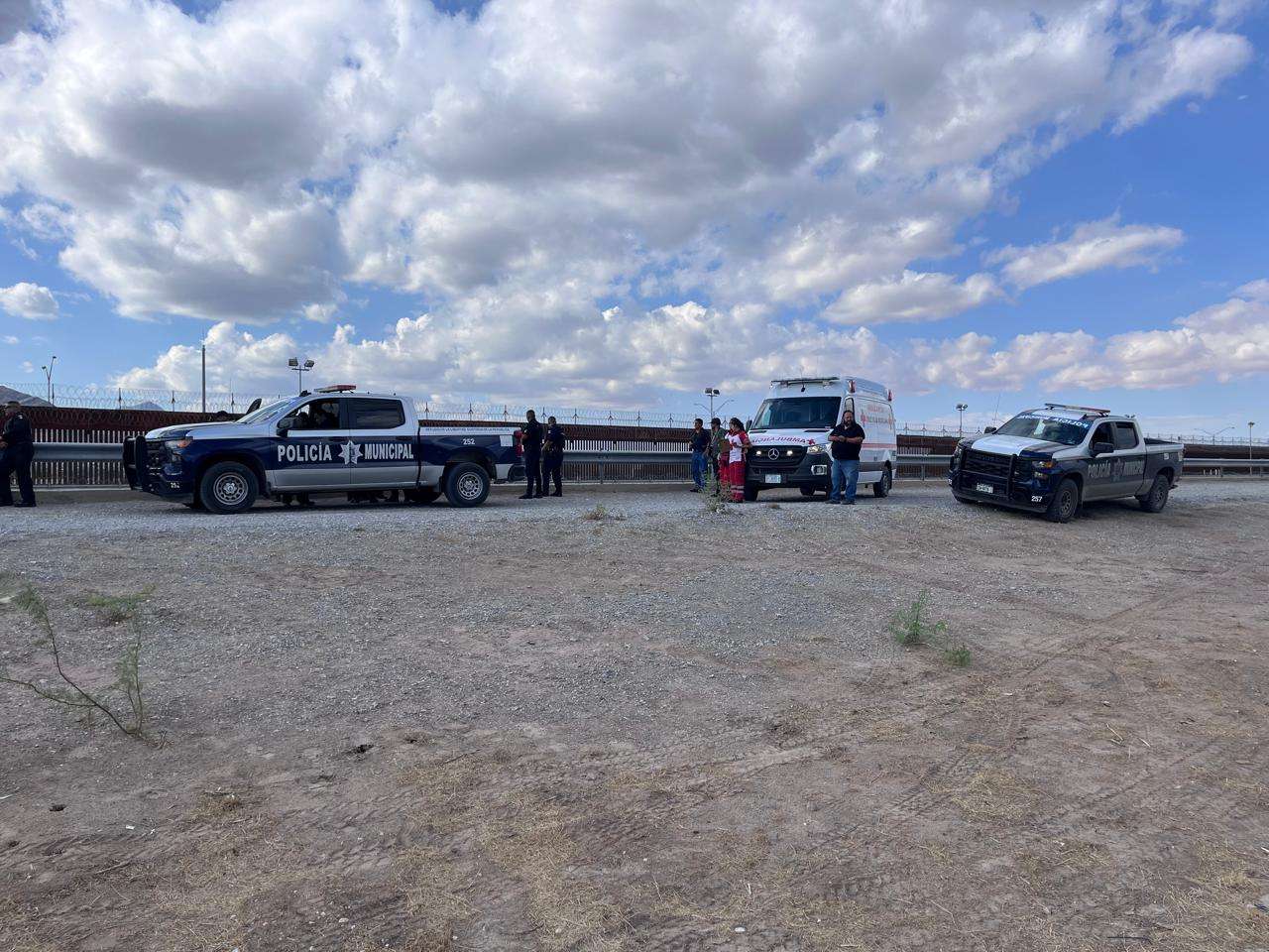 Rescatan a migrante de 15 años de ahogarse en el Río Bravo | El Bordo