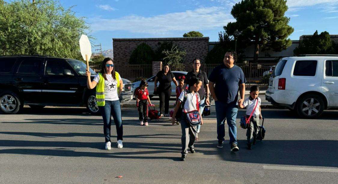 Regresan a clases cerca de 700 mil estudiantes en todo el estado | El Bordo