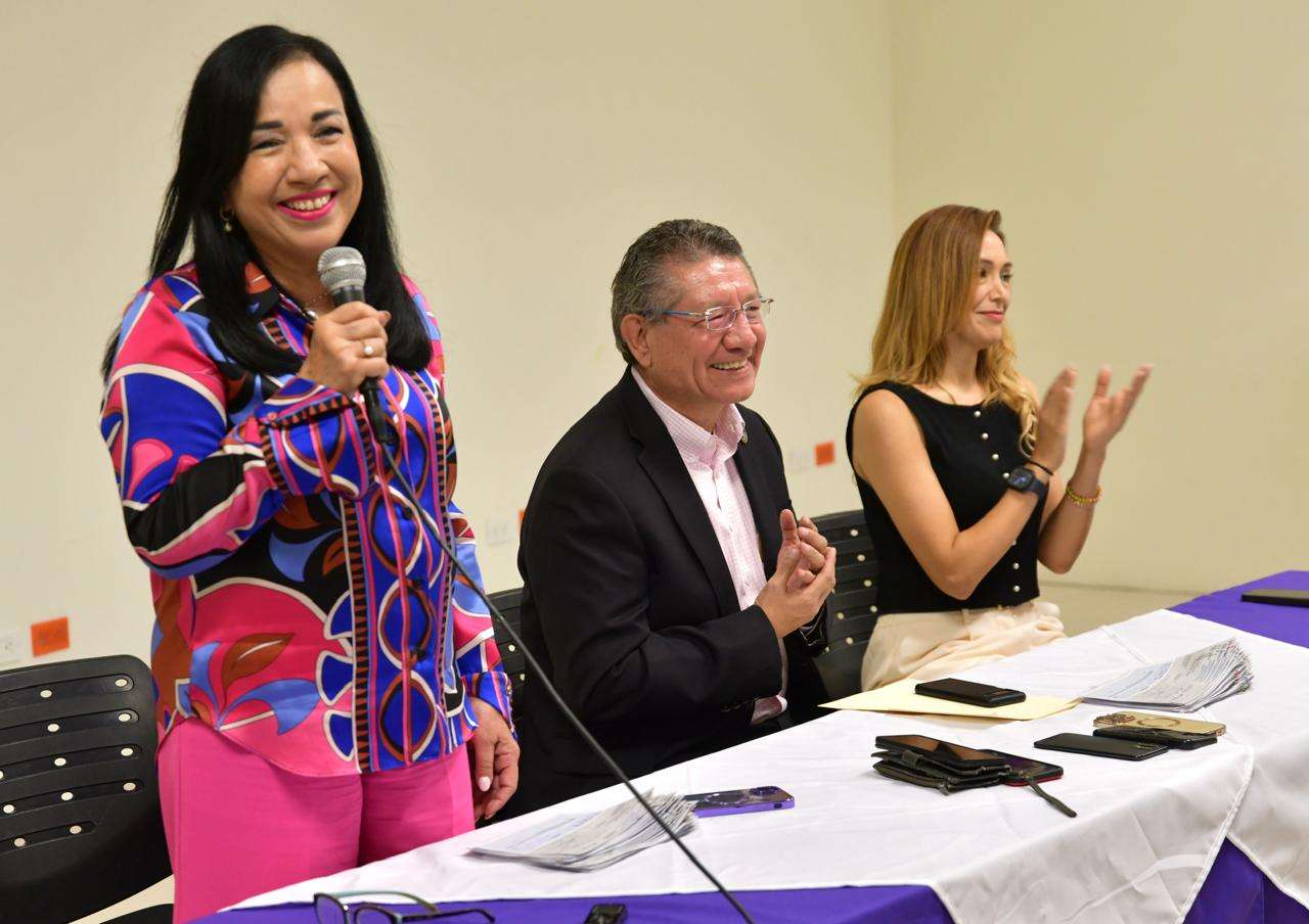 Reciben más de 3 mil niñas y niños becas para Centros de Atencion ...