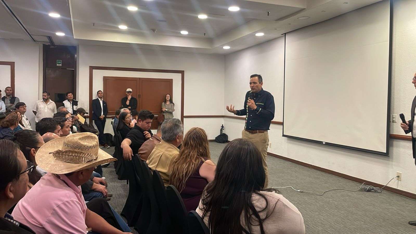 Colabora Marco Bonilla con la Asociación de Ayuda y Apoyo Popular | El ...