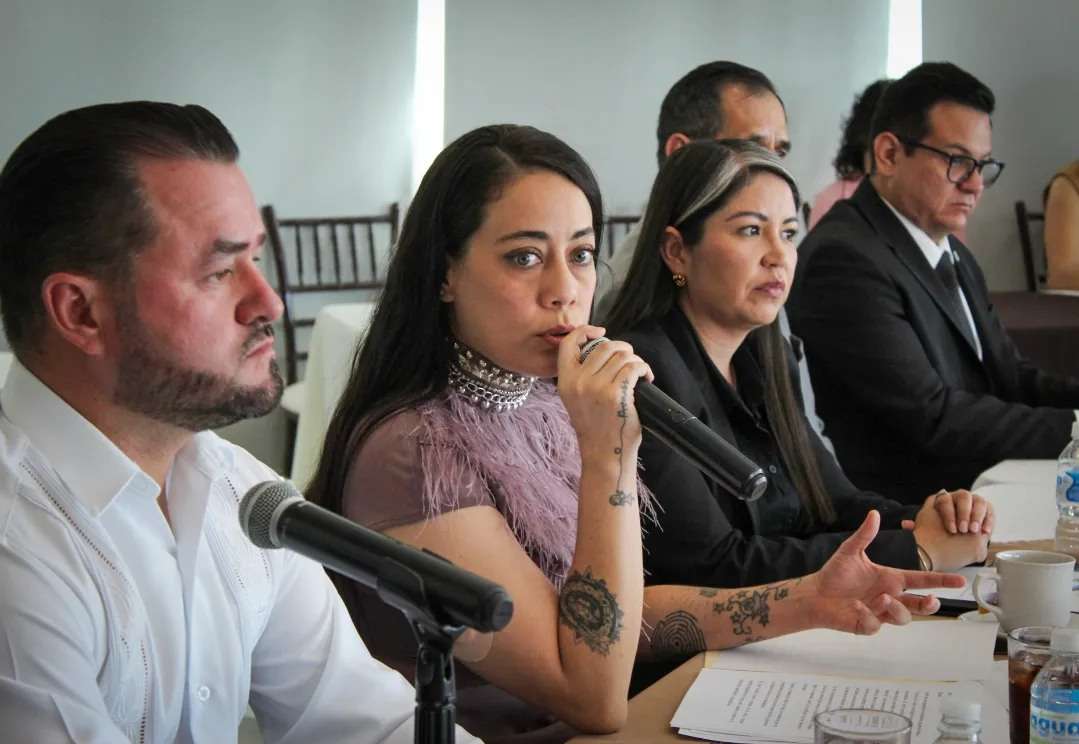 No hay ningún pleito familiar: América Aguilar