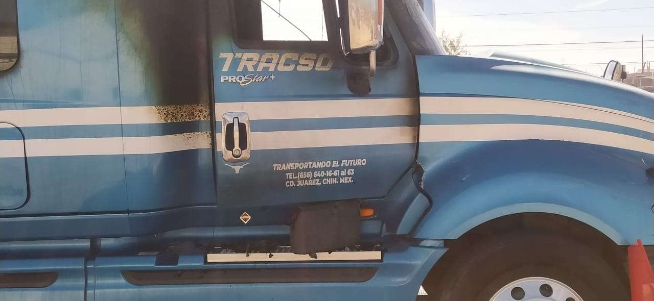 Se incendia tráiler que transportaba megahelice | El Bordo
