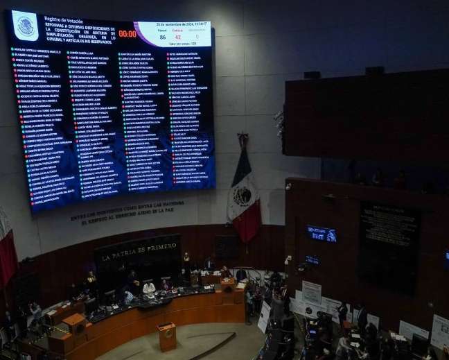Aprueba Senado desaparición de 7 órganos autónomos