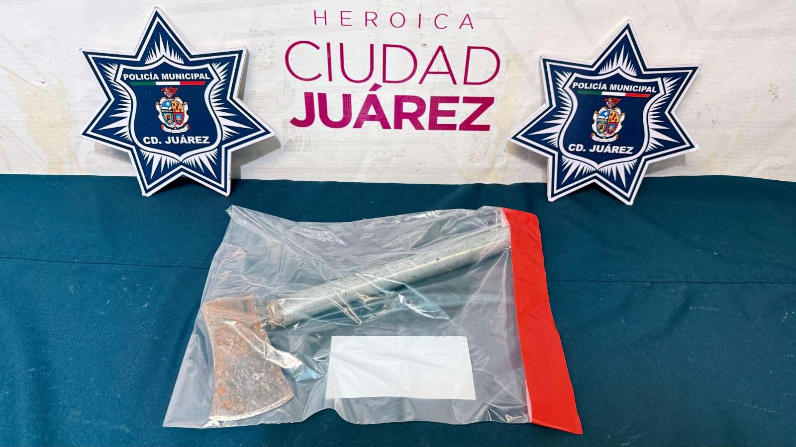 Detienen a hombre por amenazar de muerte a su ex pareja con una hacha ...
