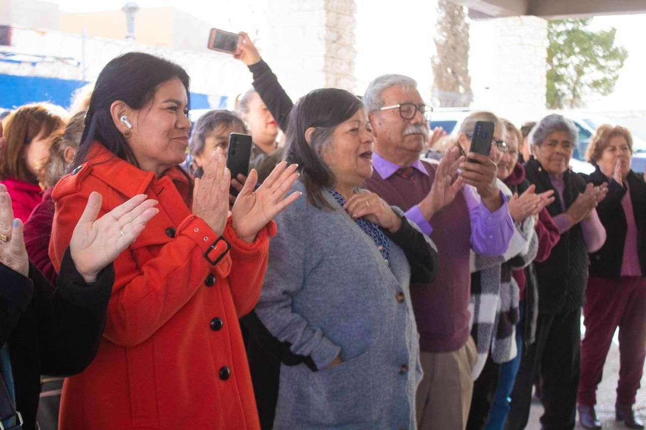 Inaugura diputada Díaz casa de enlace en el Distrito 4 | El Bordo