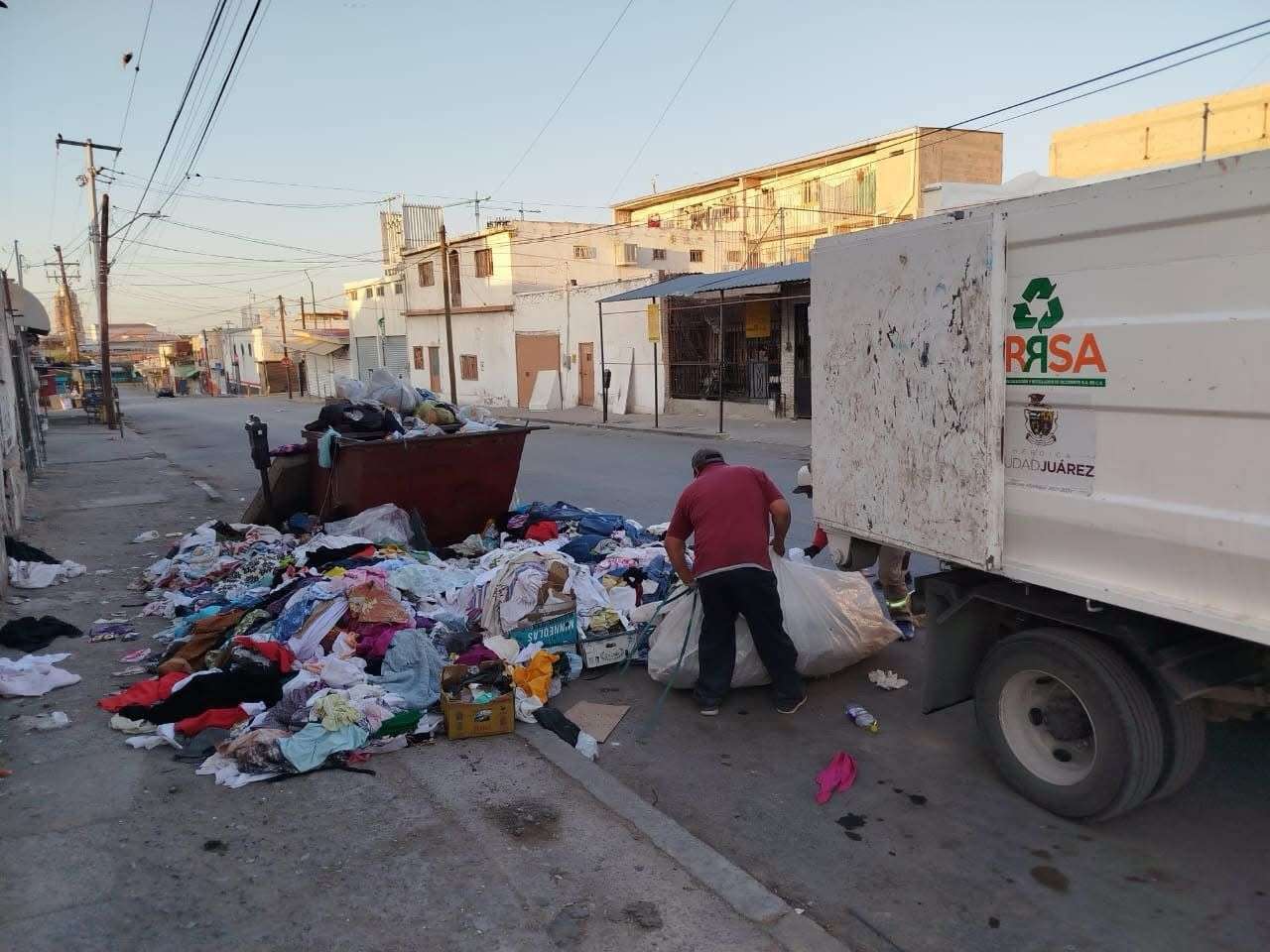 Solicitan a comerciantes hacer buen uso de contenedores en el Centro