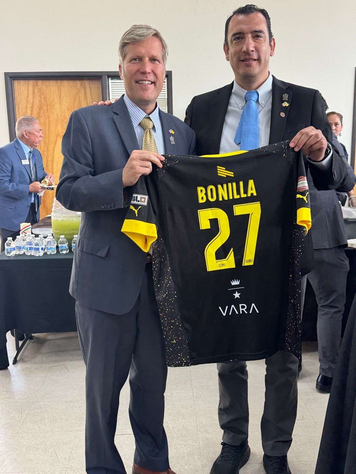 REGALO POLÍTICO