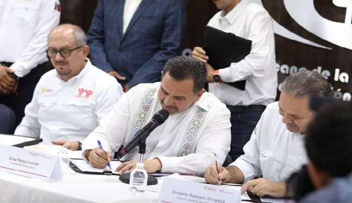 Firman convenio Infonavit y Municipio para donación de terrenos | El Bordo