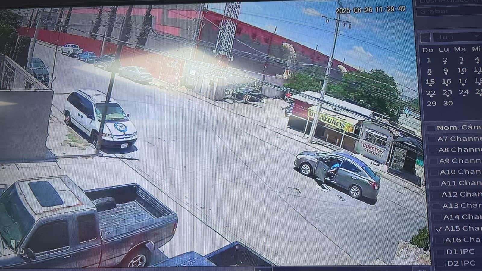 Buscan a persona que encontró documentos extraviados en la calle Neptuno; ofrecen recompensa