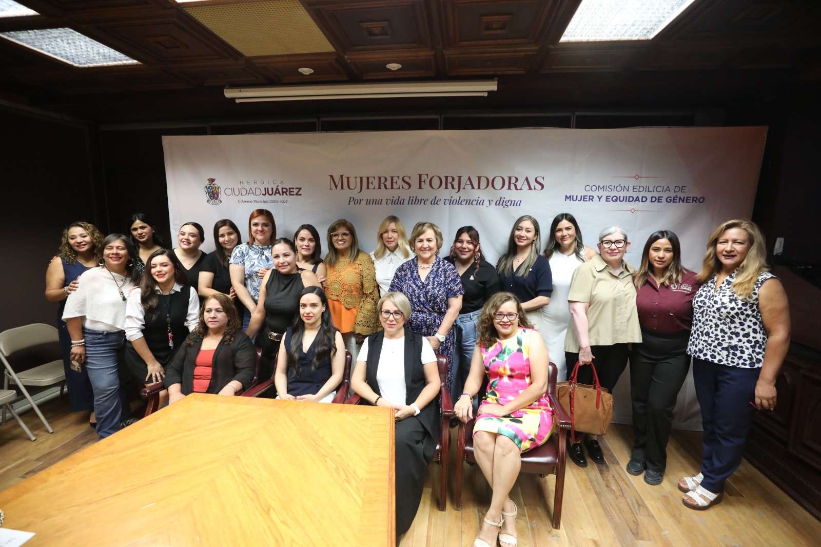 Reconocen a mujeres por su trayectoria en la comunidad | El Bordo