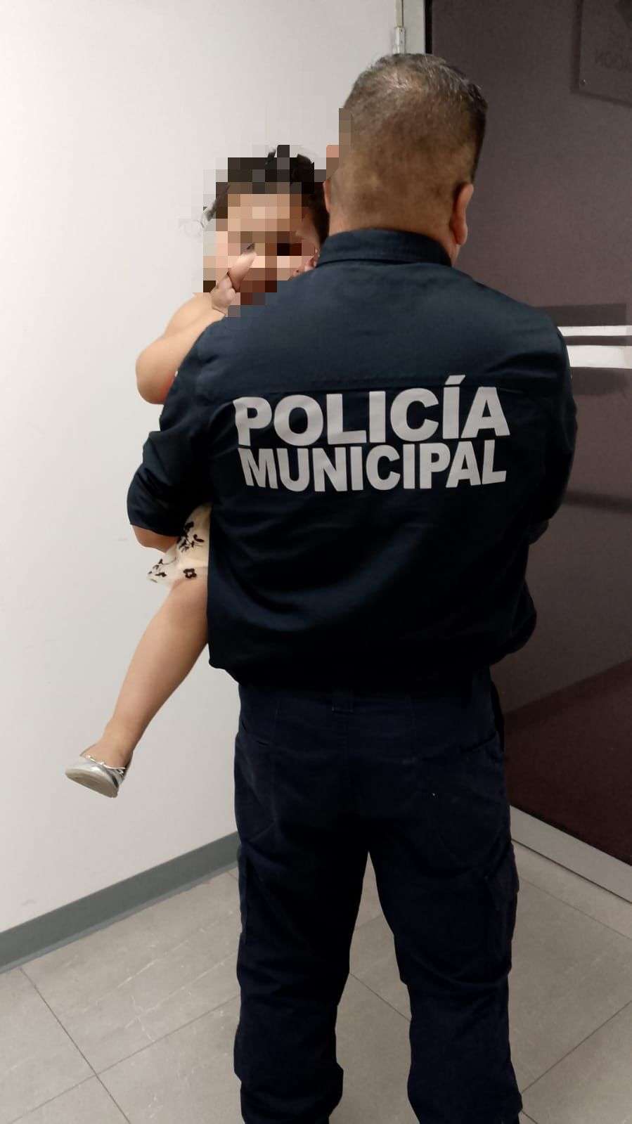 Solicitan apoyo para encontrar a familia de niña extraviada