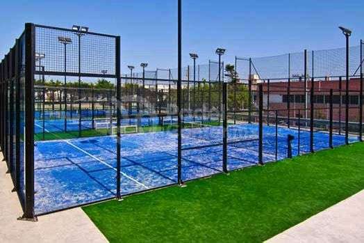 Construyen 3 canchas de padel en institutos de UACJ