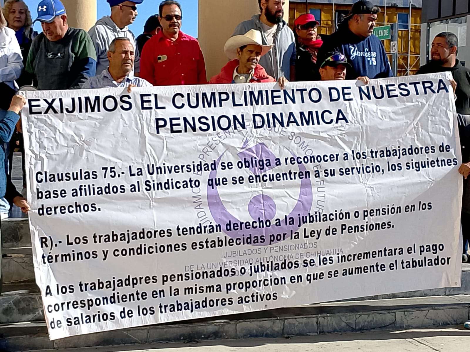 Protestan jubilados de la Uach por incumplimiento de pensión dinámica ...