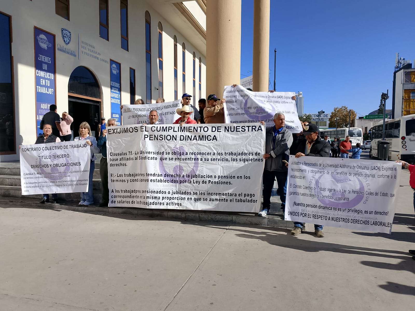 Protestan jubilados de la Uach por incumplimiento de pensión dinámica ...