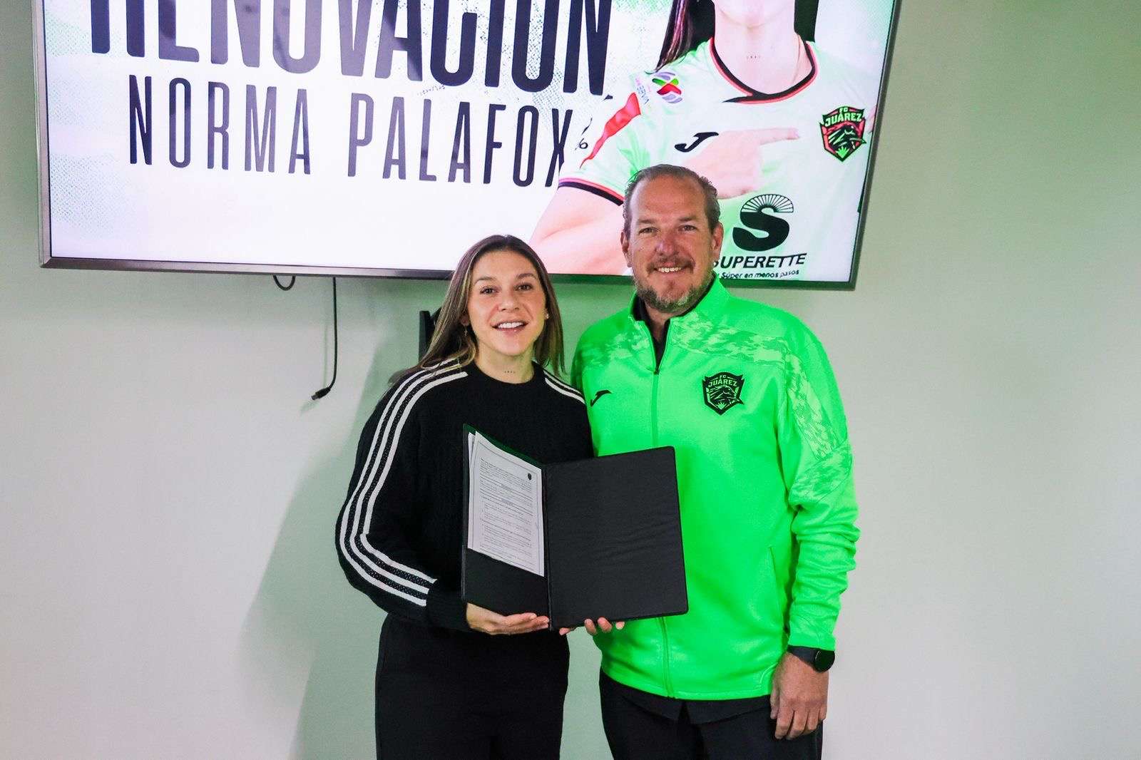 Renueva Bravas a Norma Palafox y asegura continuidad para el próximo torneo