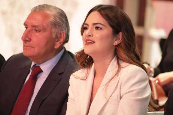 Declara Adán Augusto que Andrea Chávez sigue fuerte