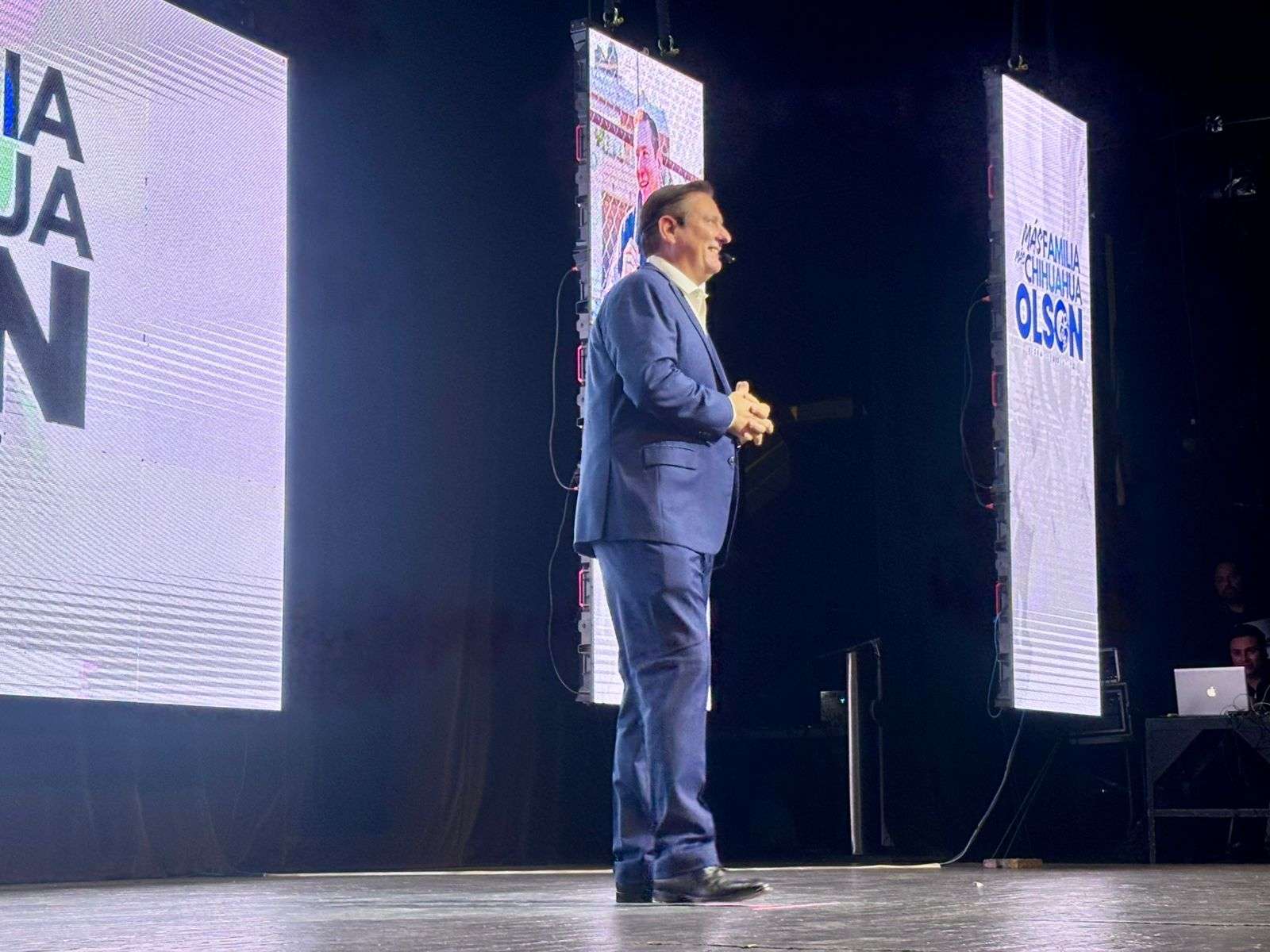 Rinde Carlos Olson su Informe Legislativo en el Teatro de la Ciudad ...