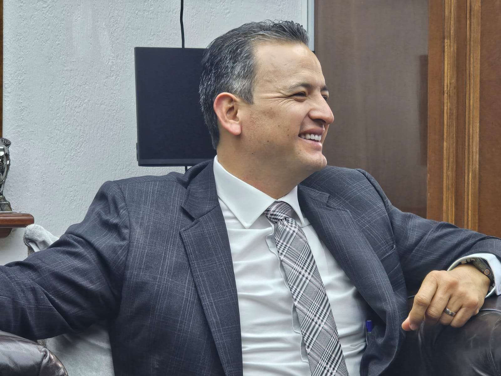 Andar en la política significa pisar callos: Marco Bonilla | El Bordo