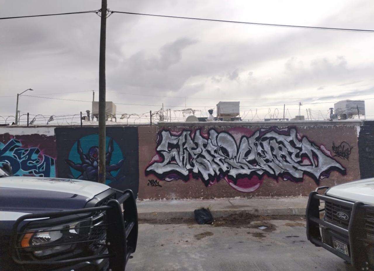 Ordenan liberar a 15 personas detenidas por grafiti y consumo de alcohol